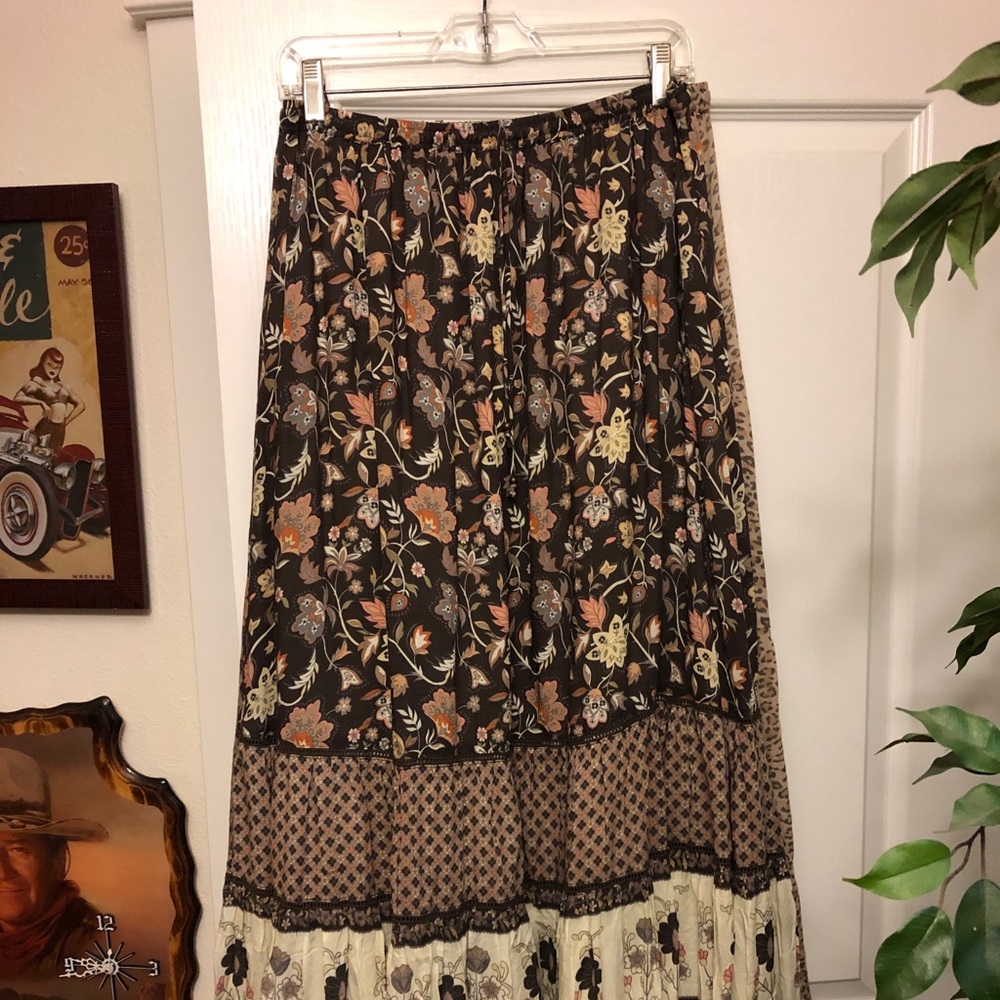 NWOT Portobello skirt size large